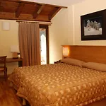 Hotell & Restaurante Pena Arrós