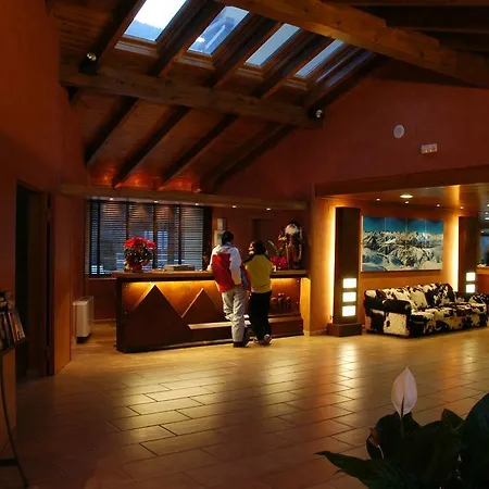 מלון & Restaurante Pena Arrós