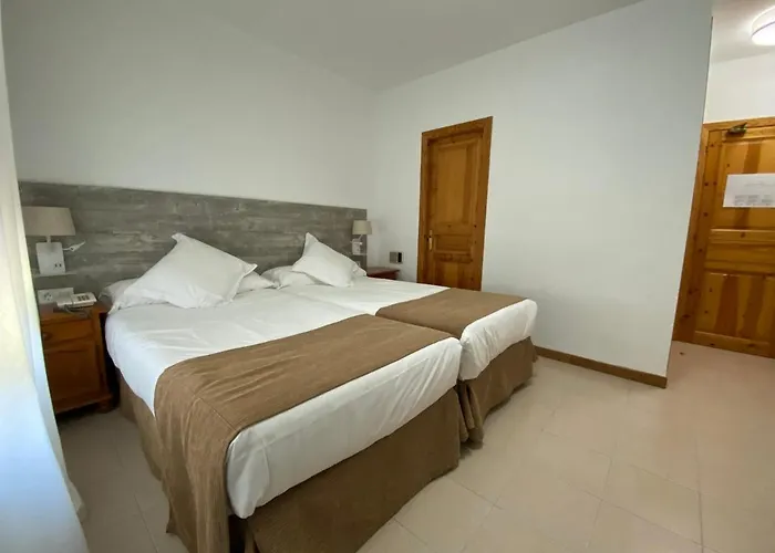 Hotel & Restaurante Pena 4*