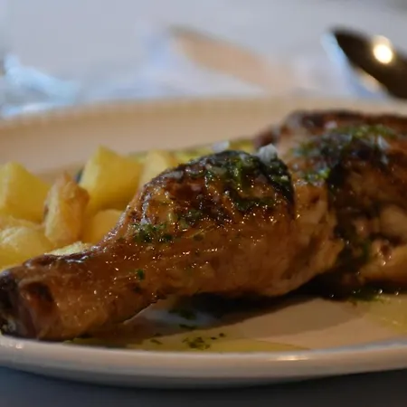 & Restaurante Pena فندق