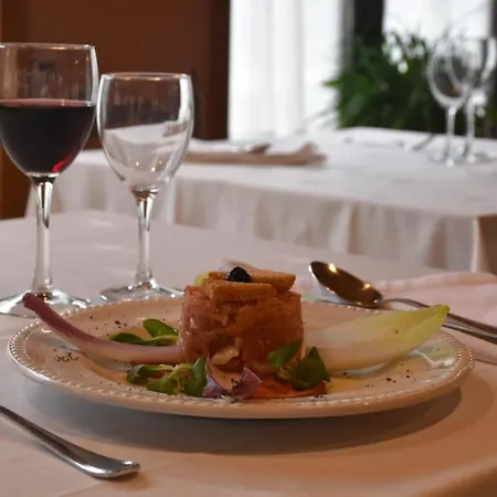 & Restaurante Pena Hotel Arros