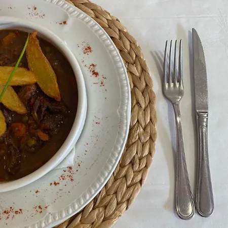 Hotel & Restaurante Pena 4*
